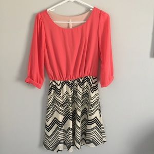 Boutique My Story long sleeved short dress